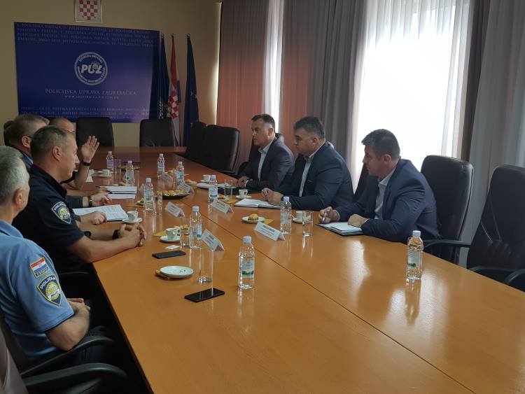 Slika /PU_ZG/slike/PUZ/2019/KOLOVOZ/13-8-posjet MUP republike sjeverne makedonije/slika_01.jpg